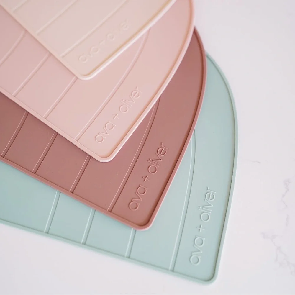 Ava & Oliver -RAINBOW PLACEMAT